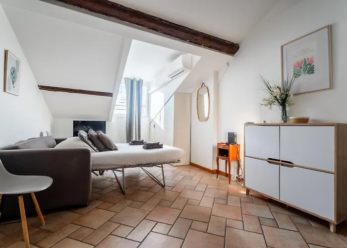Daire Le Riviera France